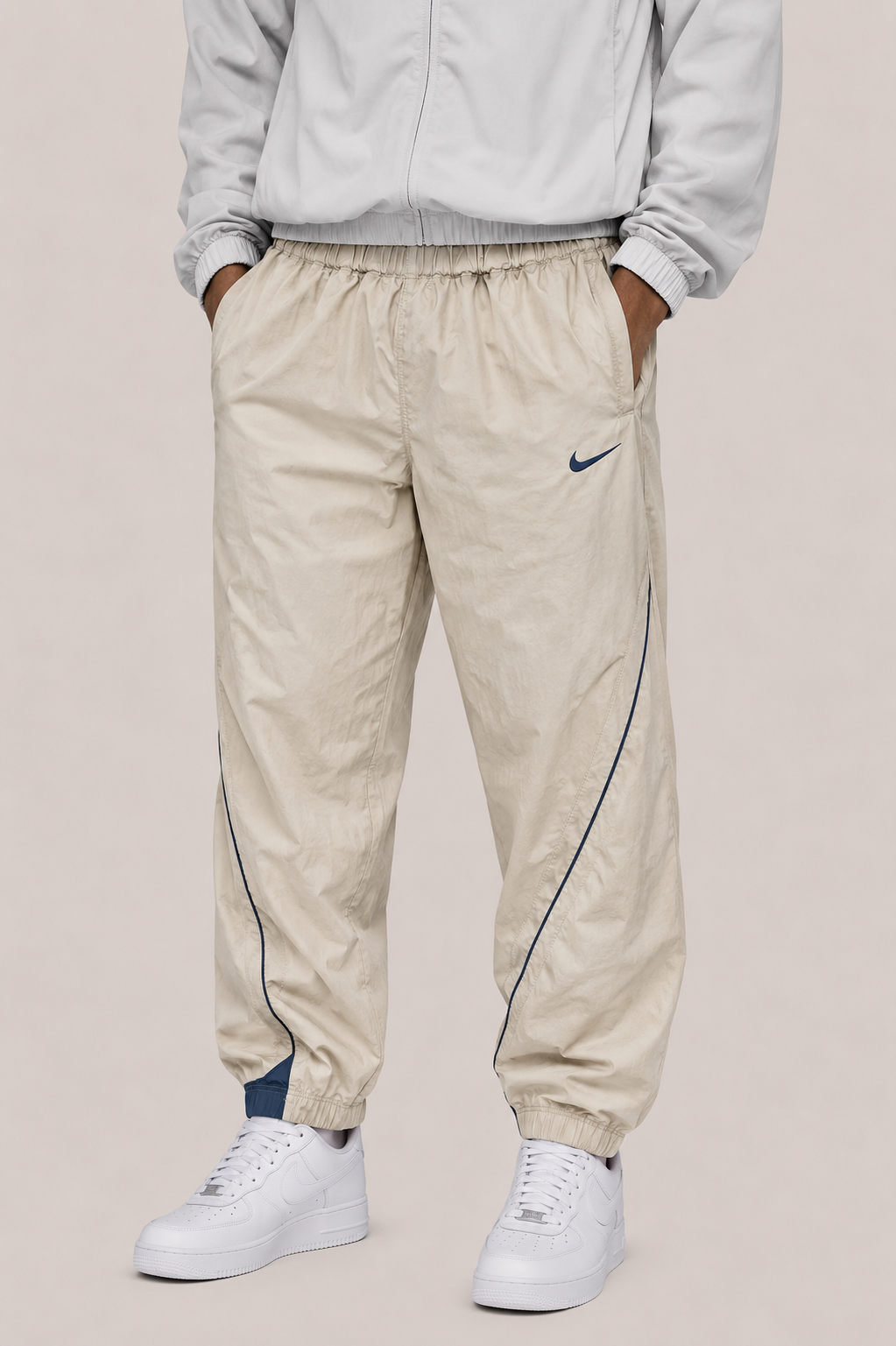 Nike beige Trackpant